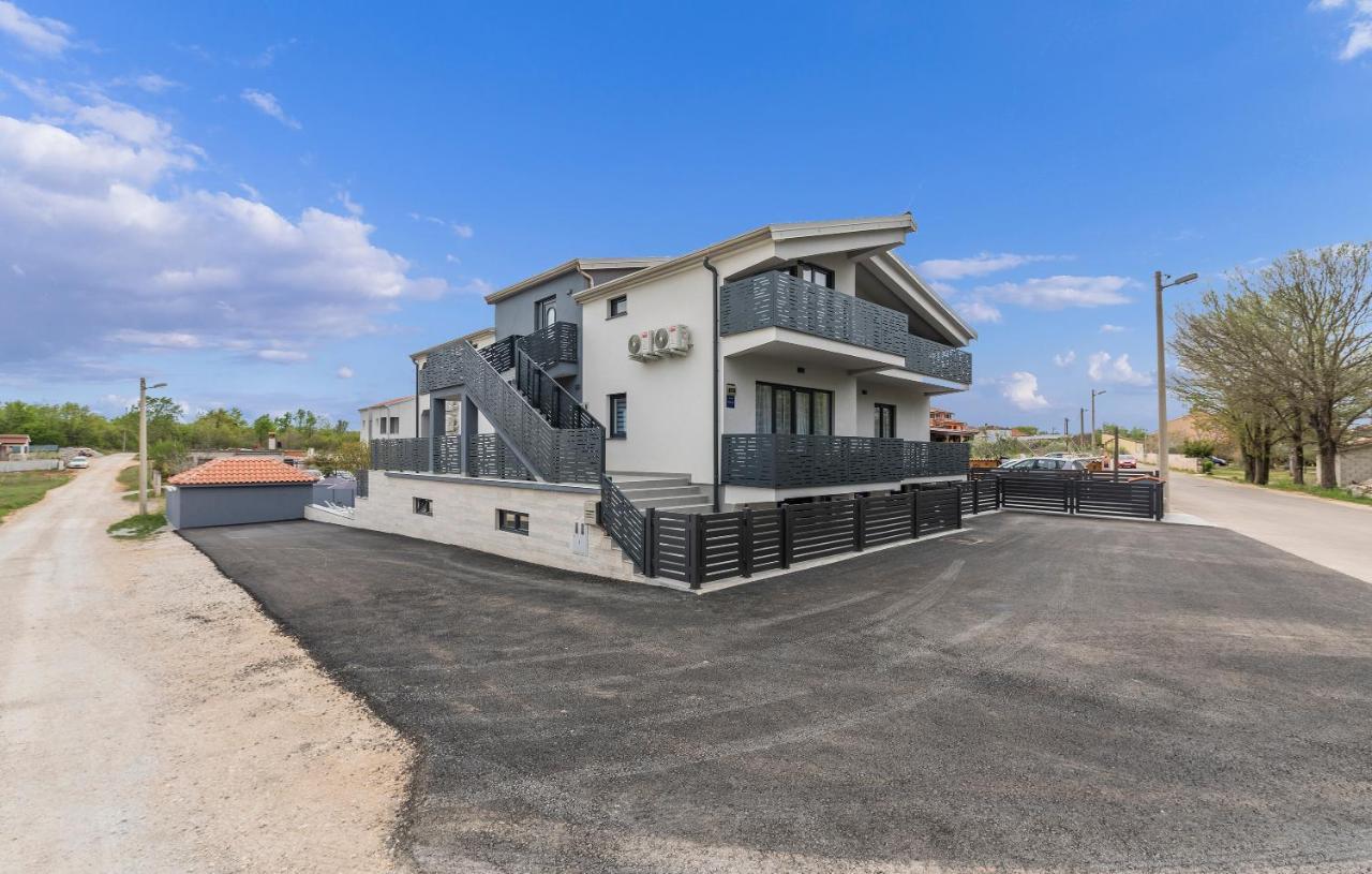 Apartmani Natalija Poreč Zewnętrze zdjęcie
