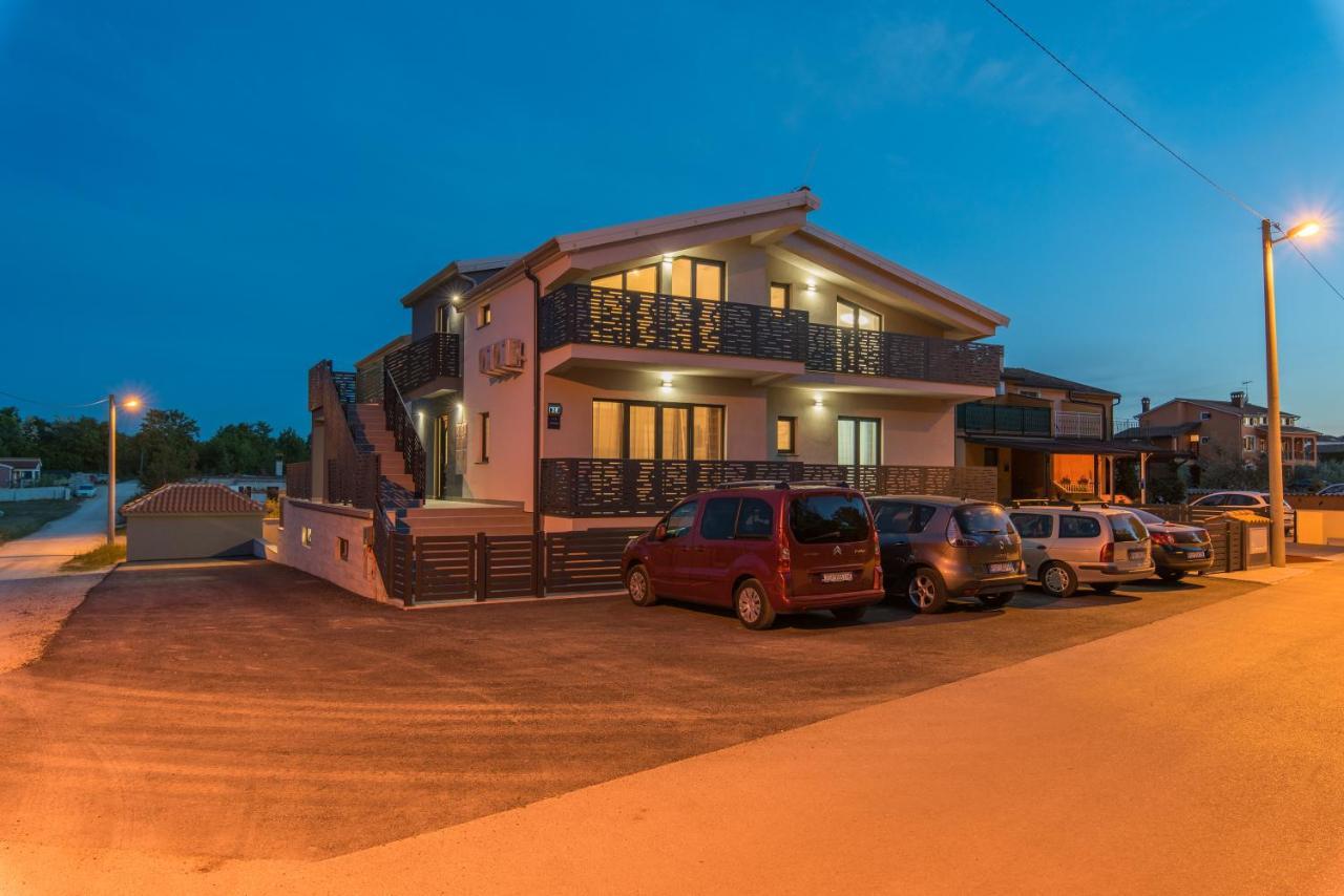 Apartmani Natalija Poreč Zewnętrze zdjęcie